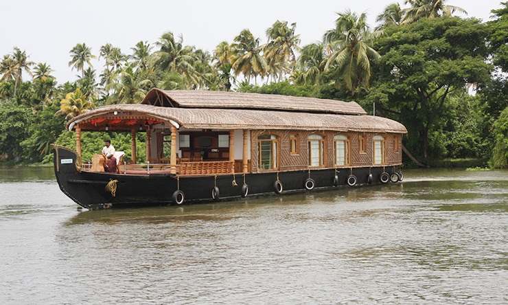 Four Bedroom Houseboat